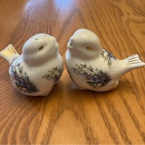 Vintage Floral Bird small Salt and Pepper Shakers